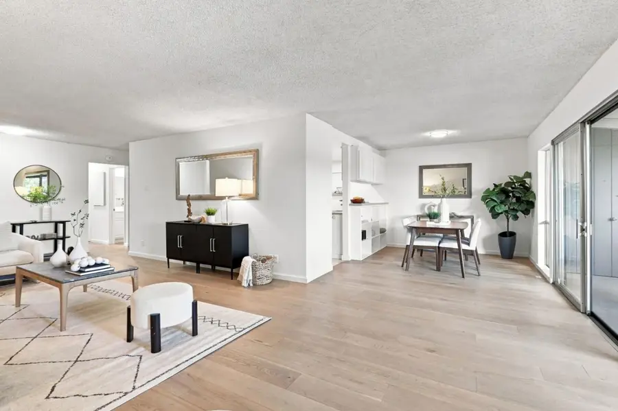 151 Buckingham Drive  #204, Santa Clara, CA 95051 - #2