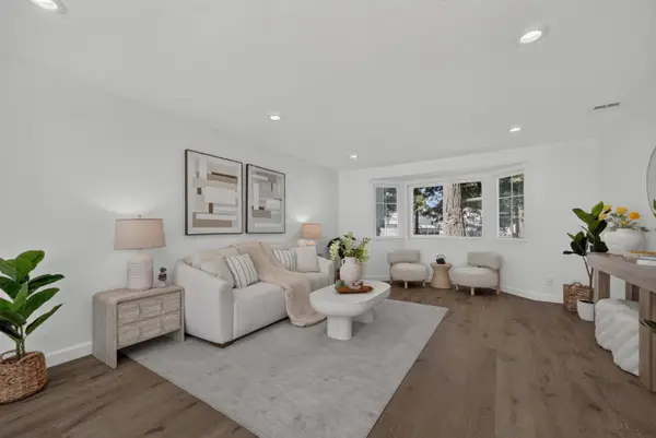 821 Montgomery Street, Mountain View, CA 94041