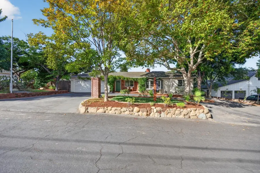 17445 Pleasant View Avenue, Monte Sereno, CA 95030 - #2