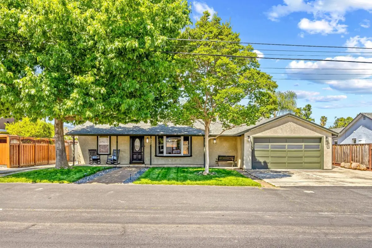 953 Kenneth Avenue, Campbell, CA 95008 - #1