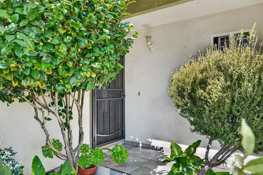 2 Perez Circle, Salinas, CA 93906 - #2