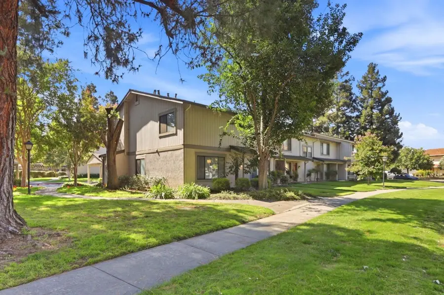 102 Path, San Jose, CA 95136 - #3