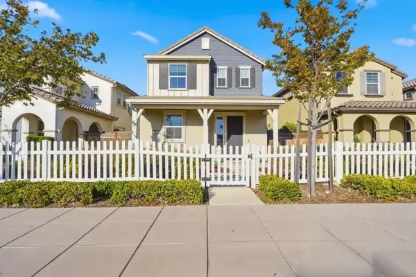 45 Central Parkway, MOUNTAIN HOUSE, CA 95391