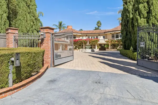 12500 Corbetta Lane, Los Altos Hills, CA 94022