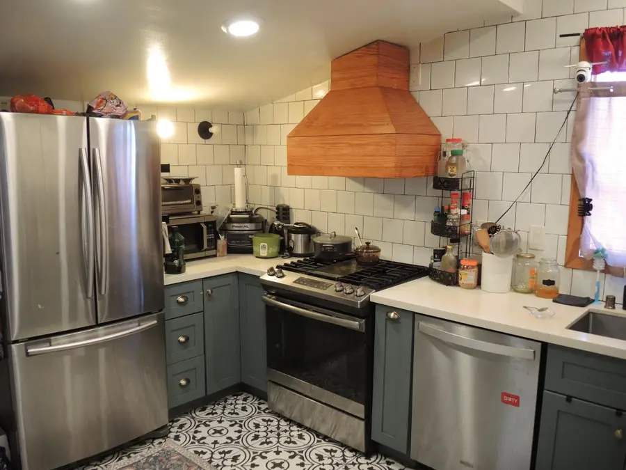 136 Mateo Avenue, Daly City, CA 94014 - #2