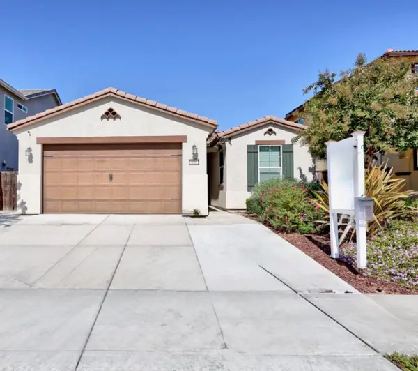610 Valencia Way, HOLLISTER, CA 95023