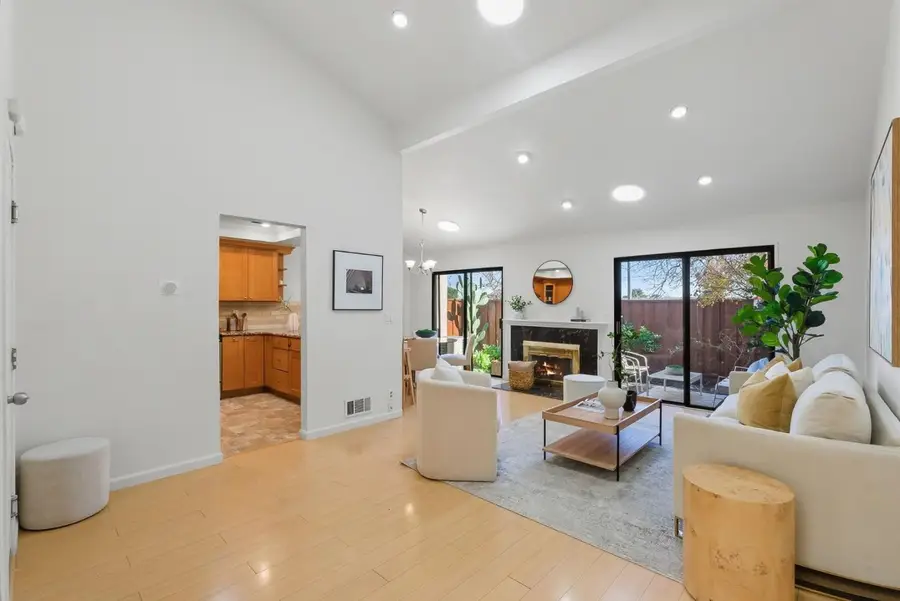 20012 Northcrest Square, Cupertino, CA 95014 - #3