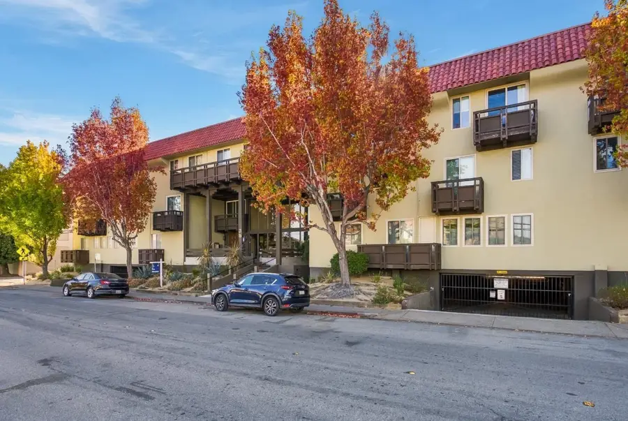 35 28th Avenue  #203, San Mateo, CA 94403 - #2