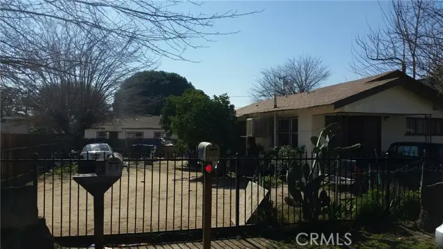 1917 Pacific Street, Bakersfield, CA 93305 - #1