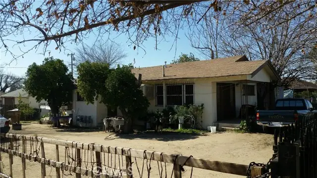 1917 Pacific Street, Bakersfield, CA 93305 - #3