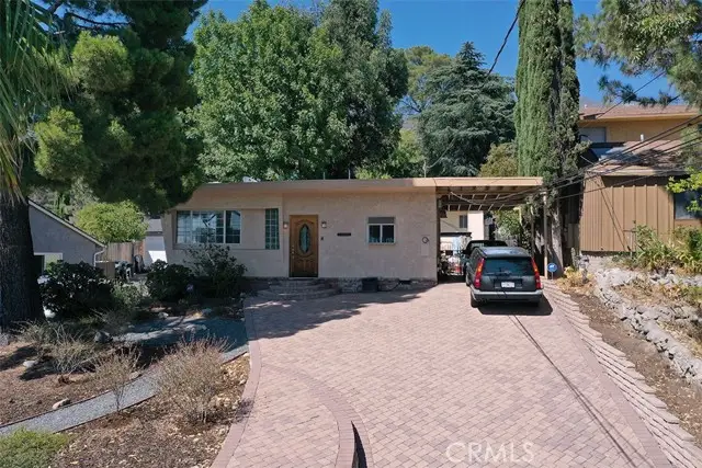 3953 Santa Carlotta, La Crescenta, CA 91214 - #1