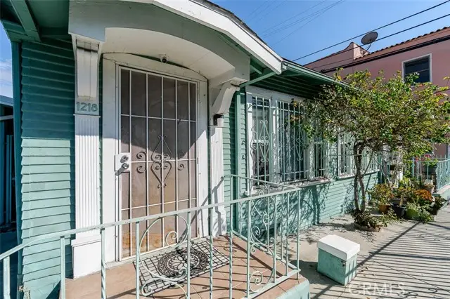 1216 St Andrews, Los Angeles, CA 90038 - #1