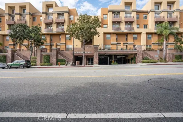 201 Angeleno Avenue  #206, Burbank, CA 91502 - Image #1