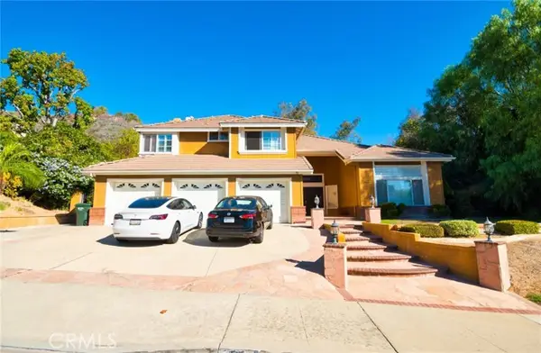 16 Los Felis, Pomona, CA 91766