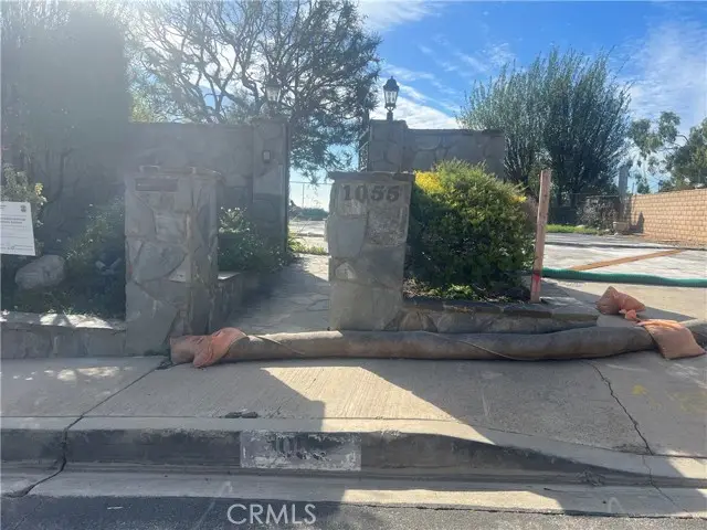 1055 Las Pulgas, Pacific Palisades, CA 90272 - #1