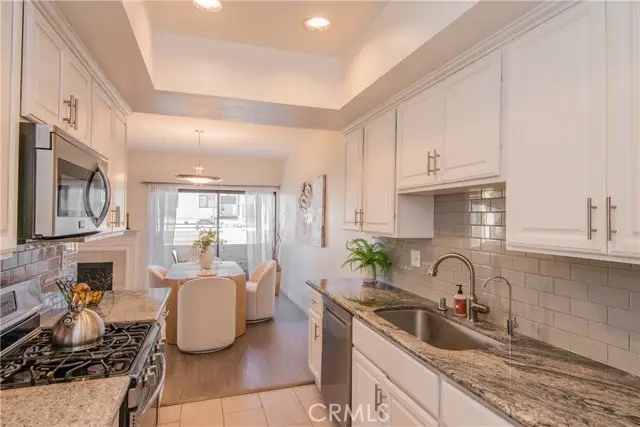 1739 Federal Avenue  #204, Los Angeles, CA 90025 - #3