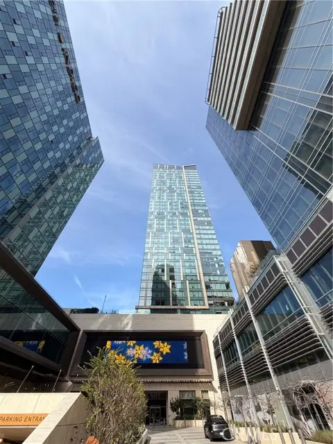 889 Francisco Street  #3205, Los Angeles, CA 90017 - Image #1