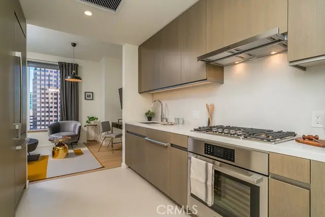 889 Francisco Street  #2805, Los Angeles, CA 90017 - #2