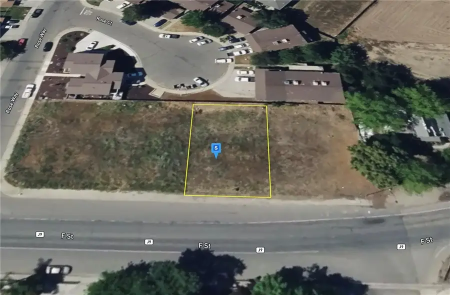 571 F Street, Waterford, CA 95386 - #3