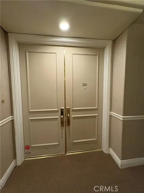 10595 Ashton Avenue  #201, Los Angeles, CA 90024 - #2