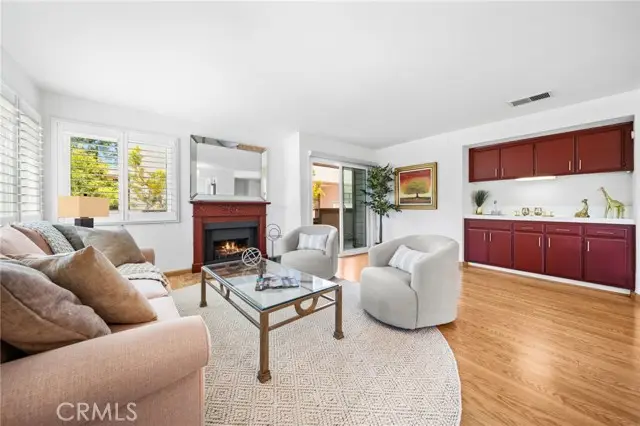 961 California Boulevard  #101, Pasadena, CA 91106 - #3