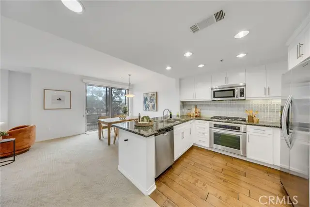 931 Walnut  #307, Pasadena, CA 91106 - #3