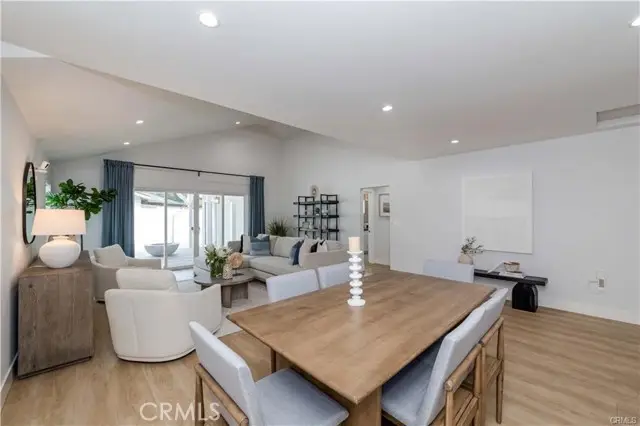 7426 Leescott Avenue, Van Nuys, CA 91406 - #3