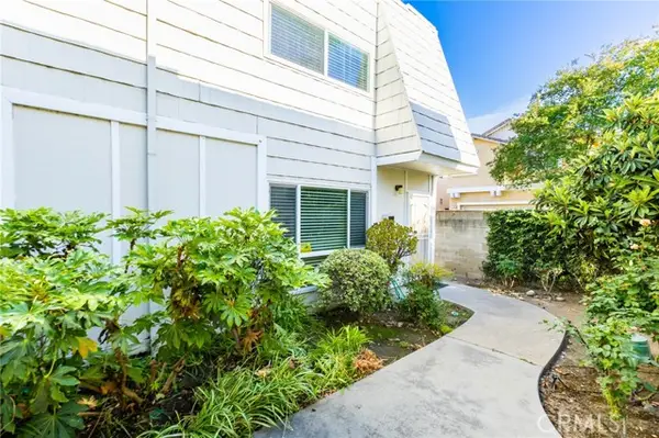 1434 Highland Avenue  #8, Duarte, CA 91010