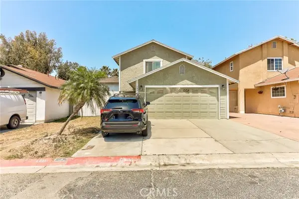 8936 summerwood way, Fontana, CA 92335