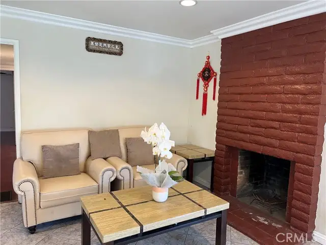 951 Gaillard, Azusa, CA 91702 - #3