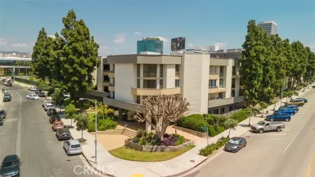 750 Spaulding Avenue  #215, Los Angeles, CA 90036 - #2