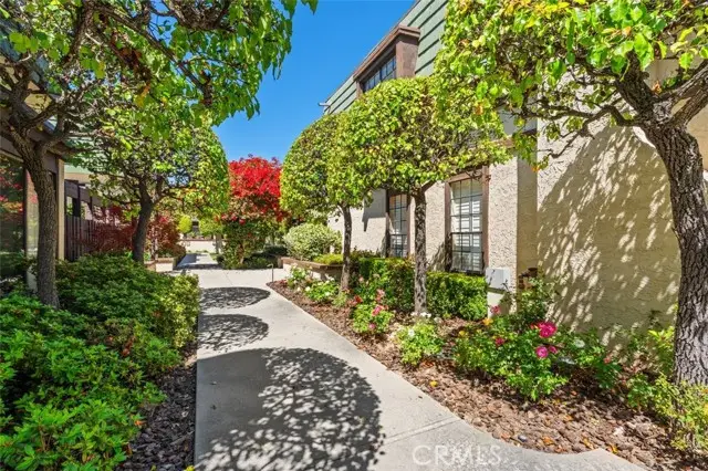 885 Orange Grove, Pasadena, CA 91105 - #2