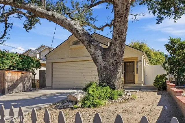 11026 Woodward, Sunland, CA 91040 - #1