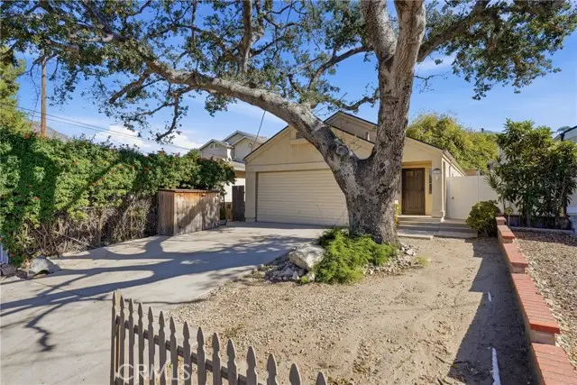 11026 Woodward, Sunland, CA 91040 - #2