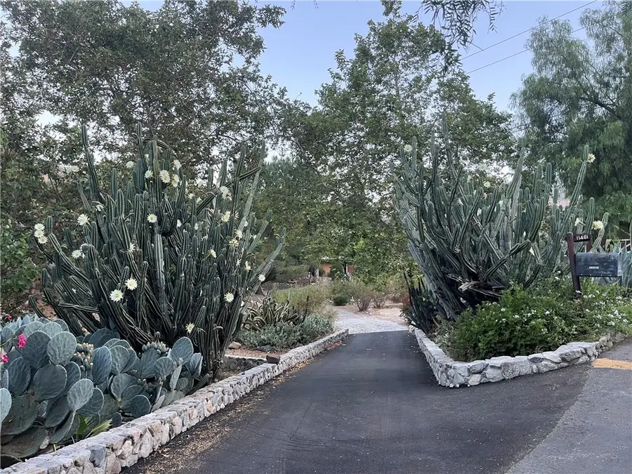 11461 Riverwood Drive, Sunland, CA 91040 - Image #3