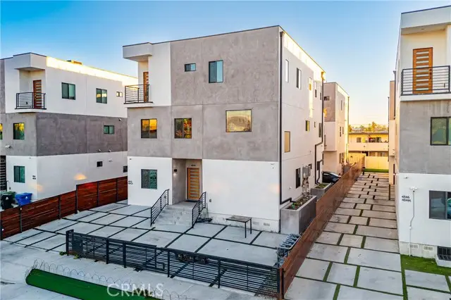 4842 17th Street, Los Angeles, CA 90019 - #1