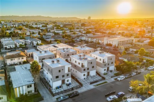 4842 17th Street, Los Angeles, CA 90019 - #2