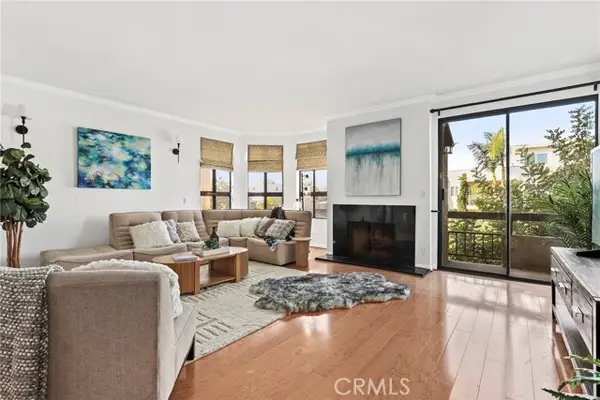 8642 Gregory Way  #204, Los Angeles, CA 90035