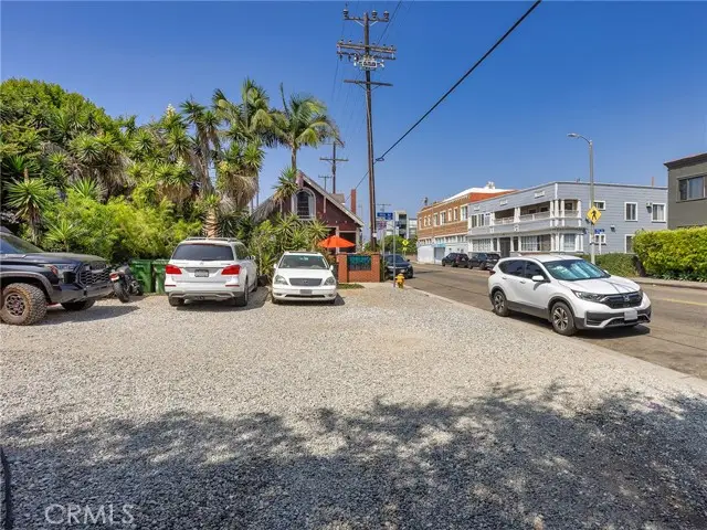 42 19th Avenue, Venice, CA 90291 - #3