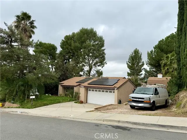 27939 Oakgale, Canyon Country, CA 91351 - Image #2