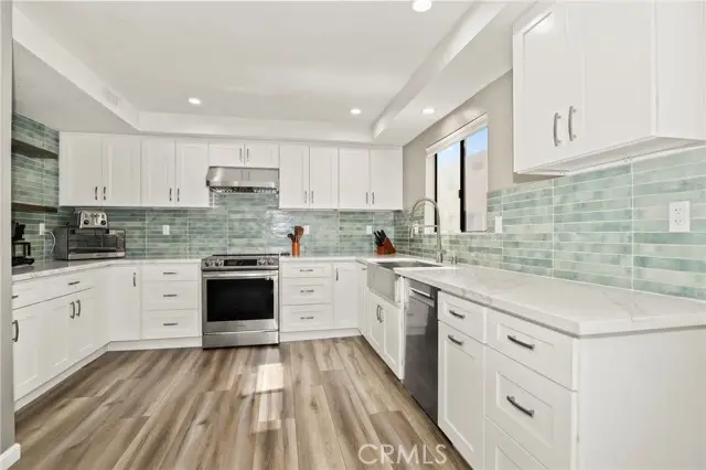 10201 Mason Avenue  #19, Chatsworth, CA 91311 - #2