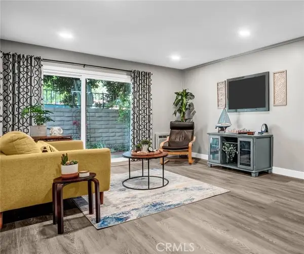 1000 MacArthur  #46, Santa Ana, CA 92707
