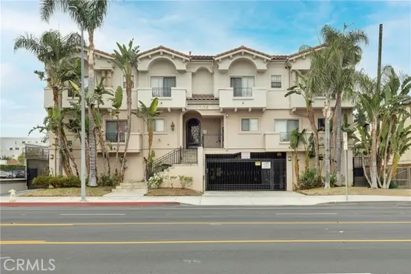 7124 Woodman, Van Nuys, CA 91405