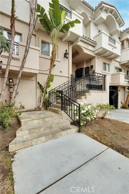 7124 Woodman, Van Nuys, CA 91405 - #3