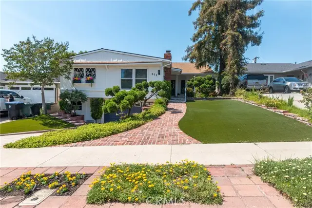611 Delaware Road, Burbank, CA 91504 - #3