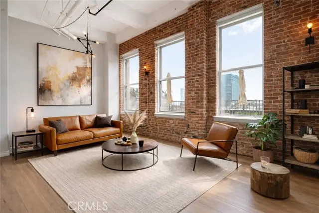 215 7th, Los Angeles, CA 90014 - #1