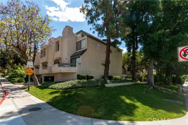 1734 Verdugo  #23, Glendale, CA 91208 - #2