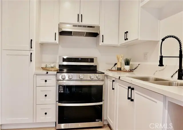 7300 Lennox, Van Nuys, CA 91405 - #2