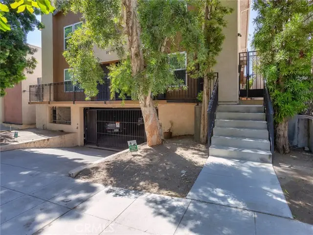 557 San Jose Avenue  #7, Burbank, CA 91501 - #3