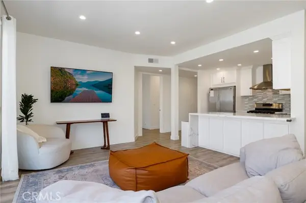 11723 Goshen Avenue  #103, Los Angeles, CA 90049